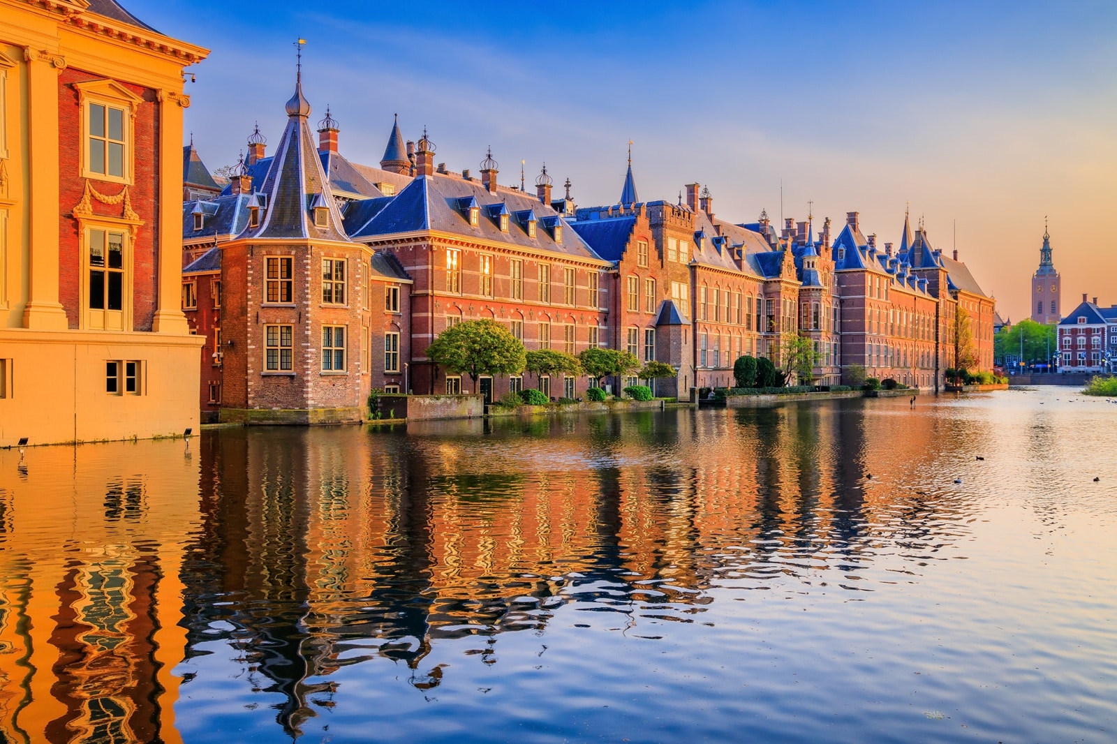 Hofvijver bij zonsondergang