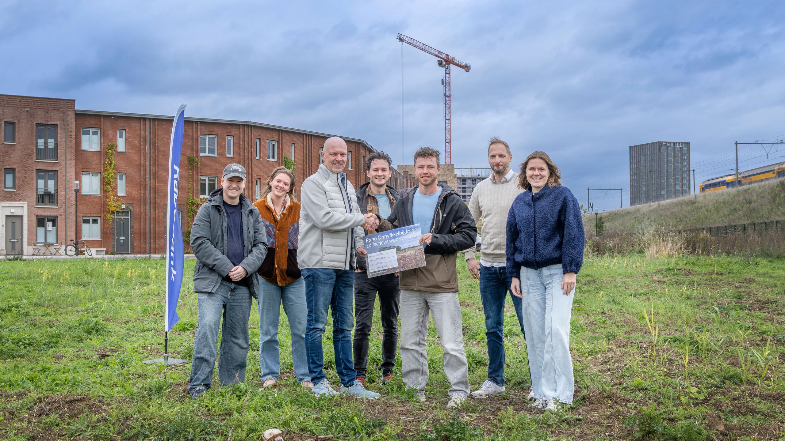 Chequeoverhandiging ontwikkelbijdrage CPO De Blije Bij